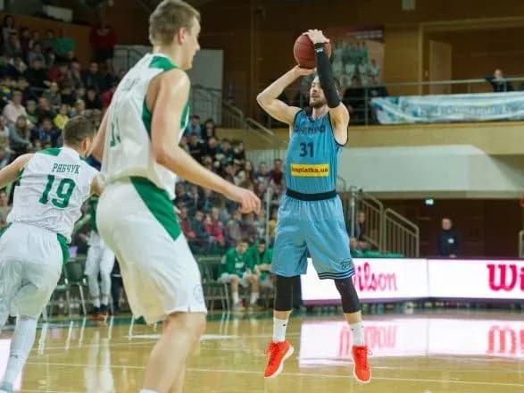 basketbolisti-khimika-peremogli-u-virishalniy-gri-za-vikhid-u-final-superligi