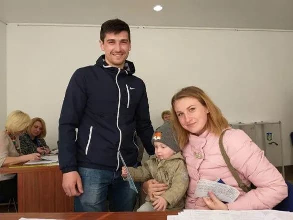 ukrayintsi-u-bilorusi-golosuyut-aktivnishe-nizh-u-pershomu-turi