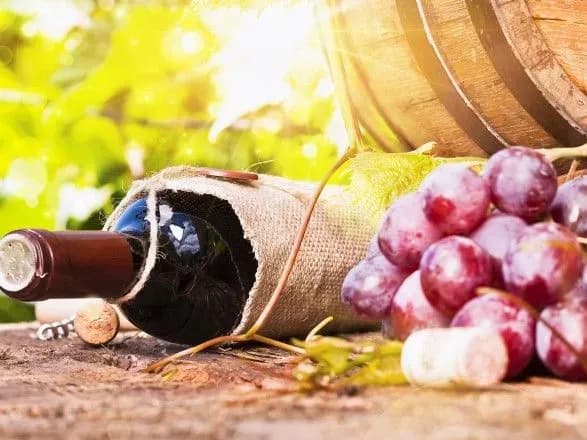 groysman-doruchiv-pidtrimati-ukrayinskikh-vinorobiv