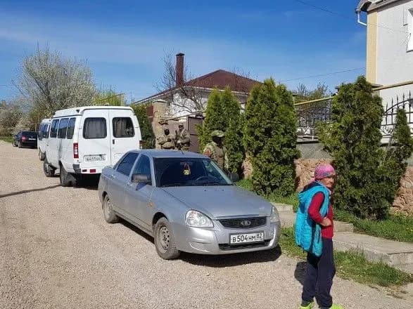 u-krimskikh-tatar-znovu-obshuki