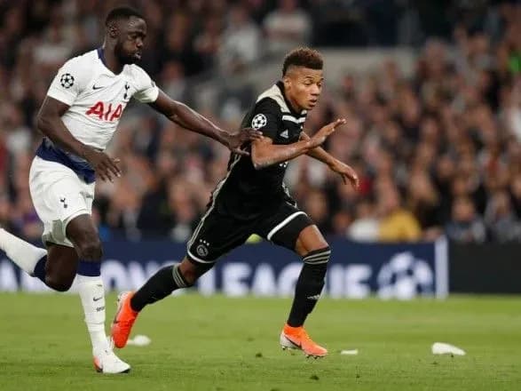 ayaks-peremig-u-pershiy-pivfinalniy-gri-ligi-chempioniv