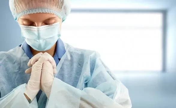 v-ukrayini-za-chotiri-roki-zafiksovano-40-vipadkiv-nezakonnoyi-likuvalnoyi-diyalnosti