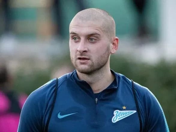 futbolist-rakitskiy-zavoyuvav-dvadtsyatiy-trofey-v-karyeri