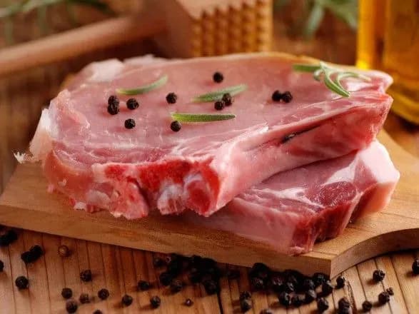 ukrayintsi-nedoyidayut-svinini