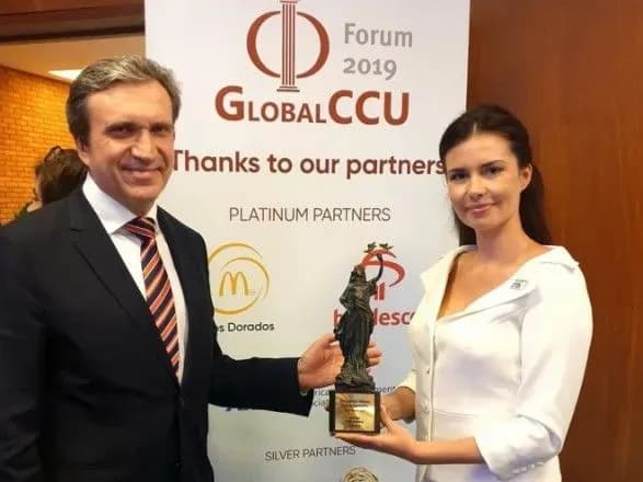 globalna-asotsiatsiya-korporativnikh-universitetiv-nagorodila-akademiyu-dtek