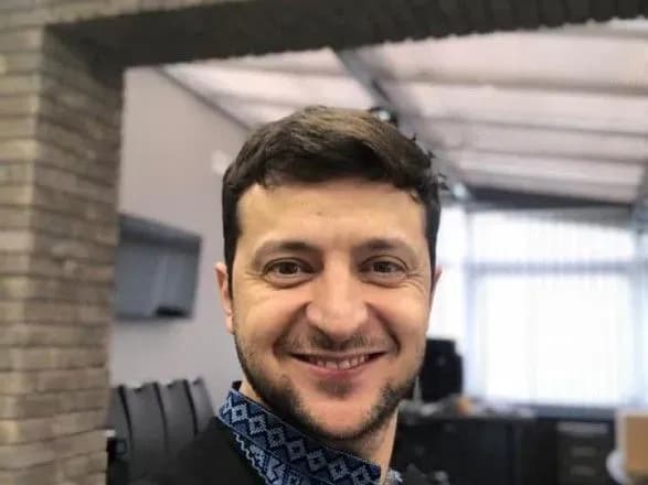 zelenskiy-privitav-ukrayintsiv-z-dnem-vishivanki