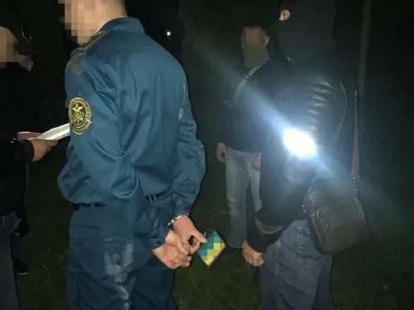 na-rivnenschini-mitnika-vikrito-na-khabarakh