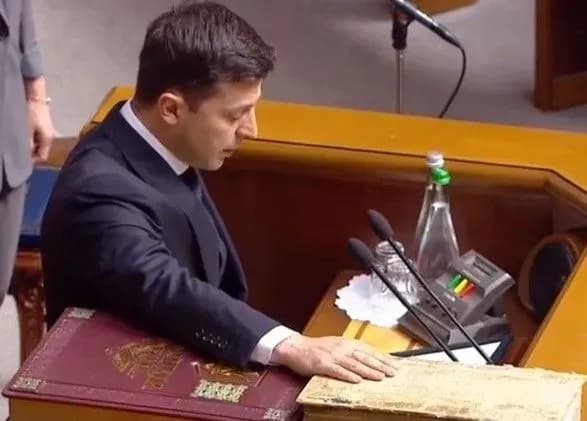 zelenskiy-sklav-prisyagu-narodovi-ukrayini