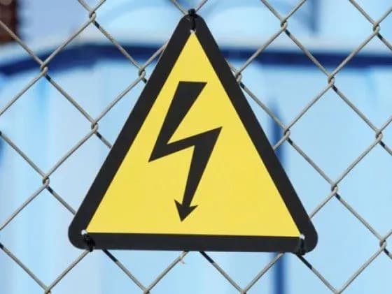 u-lvovi-vid-urazhennya-strumom-postrazhdav-cholovik