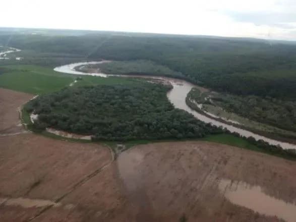 na-prikarpatti-dosi-pidtopleni-15-naselenikh-punktiv