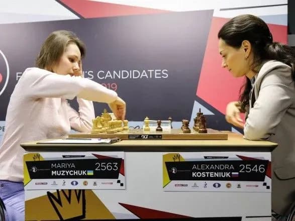 sestri-muzichuk-zdobuli-pershi-peremogi-na-turniri-pretendentok-fide