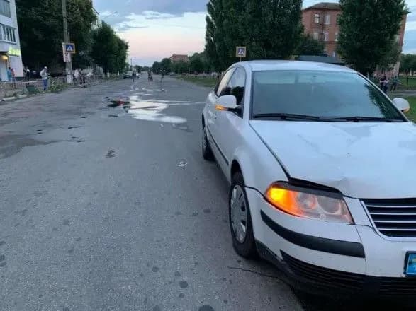 stan-khlopchika-yakogo-zbilo-politseyske-avto-v-konotopi-stabilizuvavsya-mer-mista