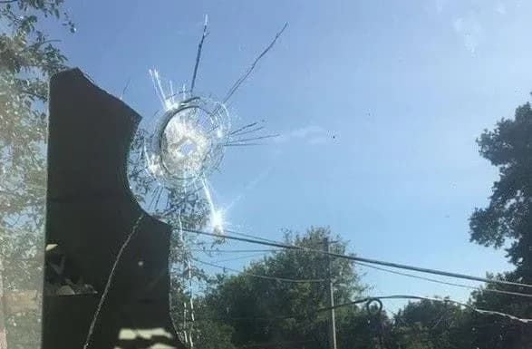 boyoviki-obstrilyali-bagatopoverkhivku-u-mayorskomu