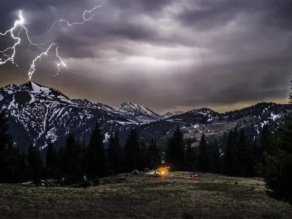 na-zakarpatti-ogolosili-shtormove-poperedzhennya-14