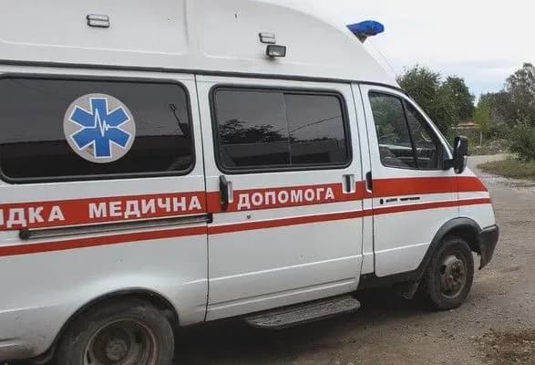 u-kharkovi-na-zhinku-z-nemovlyam-vpav-zalizniy-parkan