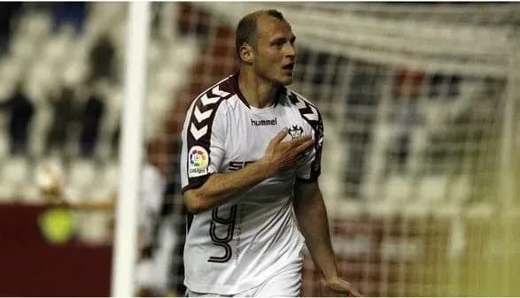 klubi-ukrayintsiv-prograli-pershi-perekhidni-matchi-do-primeri