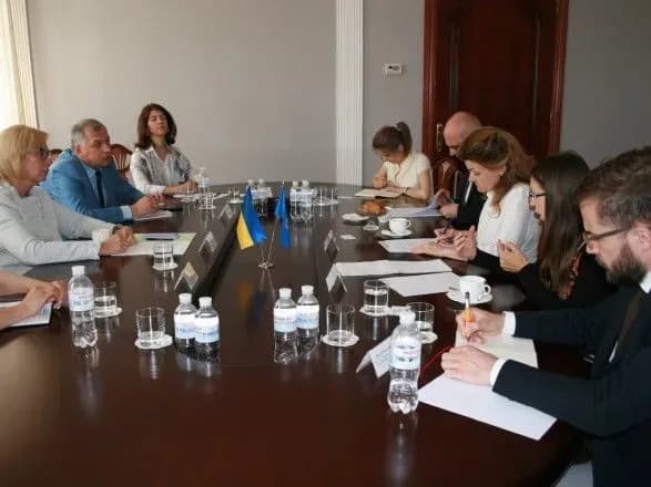 monitoringova-misiya-oon-nadala-rekomendatsiyi-schodo-movnogo-zakonu-denisova