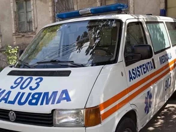 u-moldovi-na-pominkakh-otruyilisya-13-osib