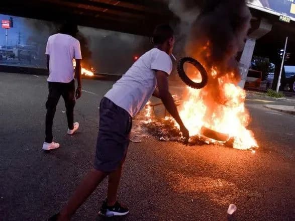 efiopski-protesti-v-izrayili-za-nich-poraneno-3-politseyskikh