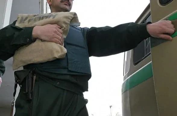 u-lvovi-pograbuvali-inkasatora