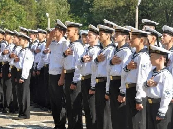 viyskovo-morskomu-litseyu-prisvoyeno-imya-vitse-admirala-volodimira-bezkorovaynogo