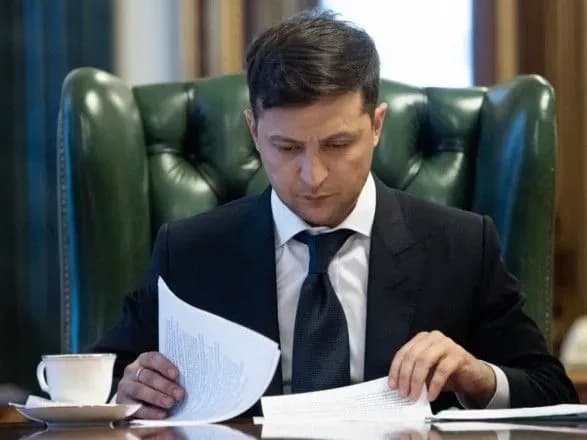 zelenskiy-zvilniv-trokh-goliv-rda-donechchini