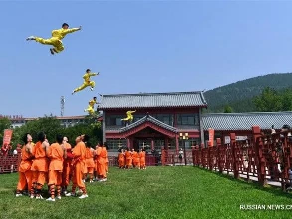 u-monastiri-shaolin-vidkrivsya-festival-boyovikh-mistetstv