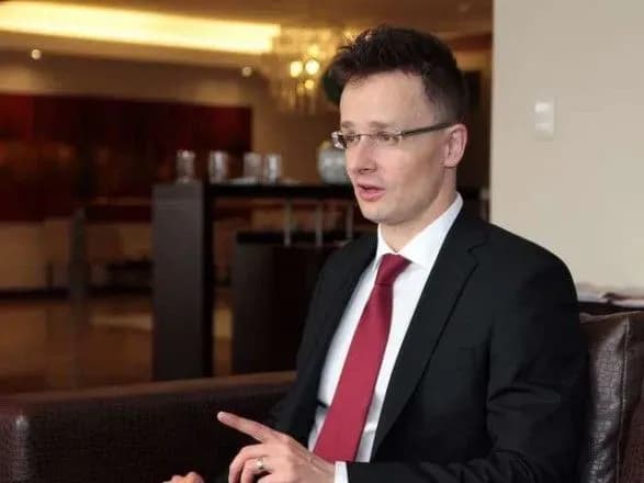 siyyarto-rozpoviv-koli-ugorschina-znime-veto-iz-zustrichi-komisiyi-ukrayina-nato