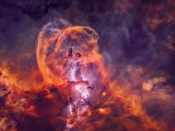 nasa-pokazalo-tumannist-statuyi-svobodi