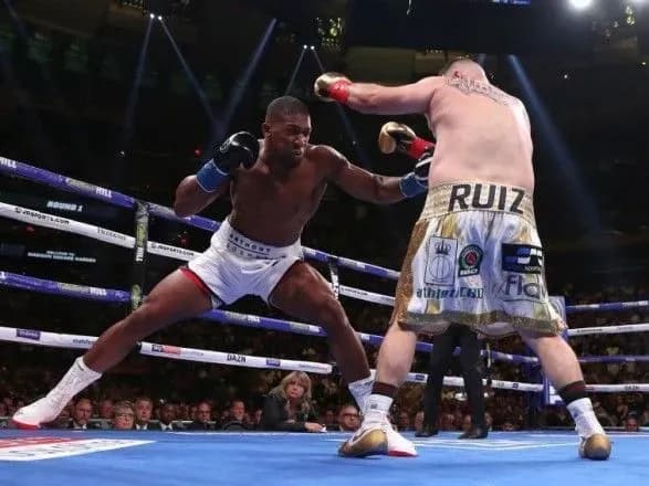 bokser-dzhoshua-nazvav-prichinu-vtrati-chempionskikh-poyasiv