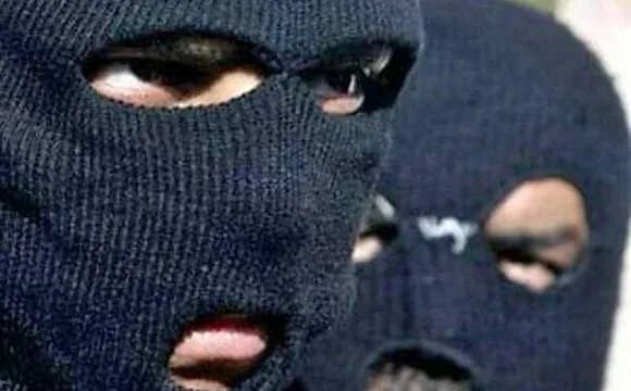 na-poltavschini-cholovika-vikrali-ta-bili-poki-vin-ne-skazav-de-zberigaye-groshi