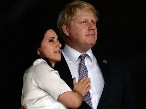 druzhina-premyer-ministra-britaniyi-vpershe-rozpovila-pro-svoyu-borotbu-z-rakom