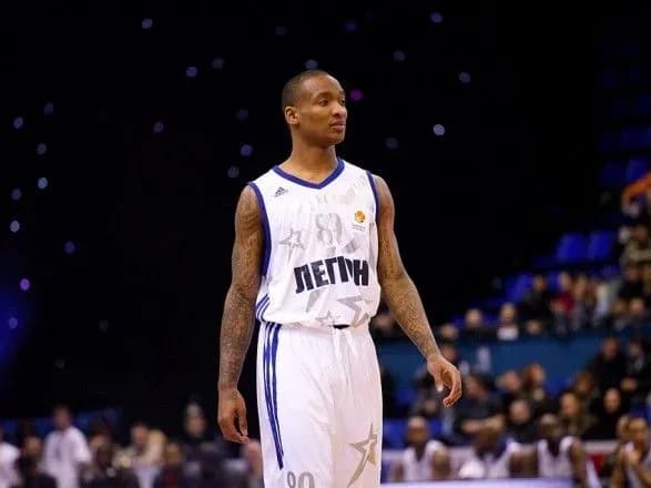 ukrayinskiy-klub-superligi-pidpisav-kraschogo-snaypera-yevrokubku-2015