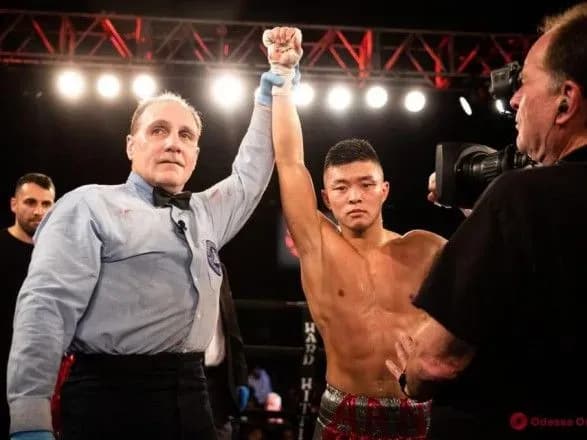 ukrayinskiy-neperemozhniy-bokser-peremig-rosiyanina-u-boyu-v-ssha
