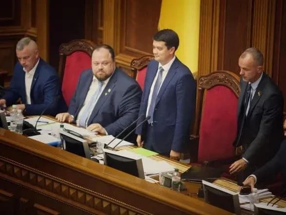 u-radi-ogolosili-perervu-cherez-tekhnichni-problemi