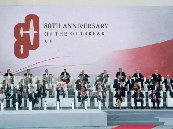 uchast-zelenskogo-u-memorialnikh-zakhodakh-u-varshavi-podrobitsi-i-foto