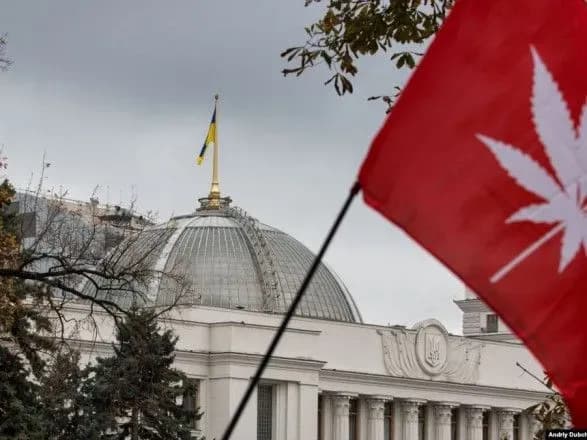 ministr-okhoroni-zdorovya-vislovilas-schodo-legalizatsiyi-medkannabisu