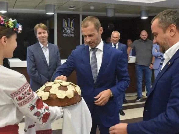 v-uyefa-rozpovili-navischo-cheferin-priyizhdzhav-v-ukrayinu