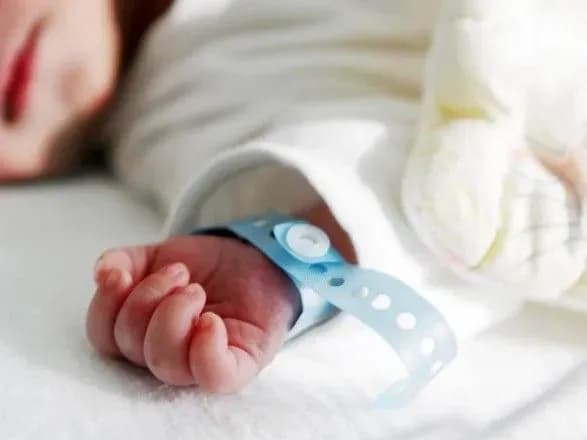 na-rivnenschini-12-richna-divchina-narodila-ditinu