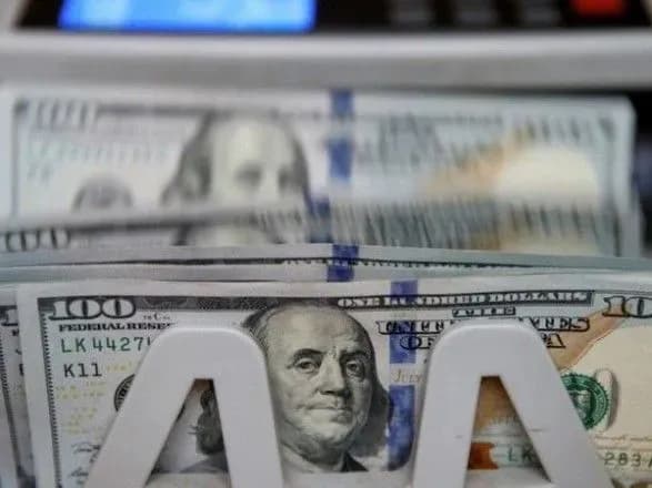 dolarovi-obligatsiyi-ukrayini-padayut-odna-z-prichin-pidpal-budinku-gontarevoyi