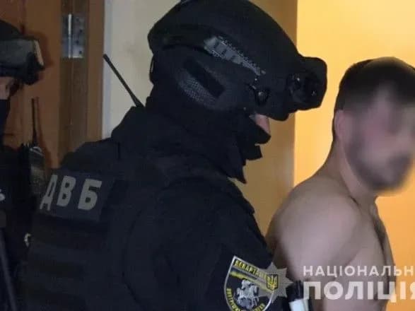 obshuki-na-zakarpatti-zatrimali-organizatora-zamakhu-na-vbivstvo-politseyskogo