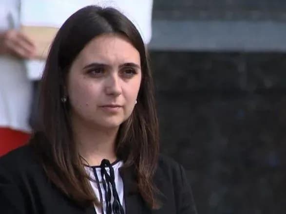 amerikanskiy-zhurnalist-vkazav-mendel-scho-vona-pereshkodzhaye-zhurnalistkiy-roboti