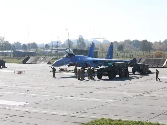 viyskovi-aerodromi-v-ukrayini-adaptuyut-do-standartiv-nato