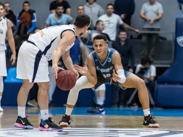 basketbolisti-dnipra-viyshli-peremozhtsyami-z-matchu-vidkrittya-superligi