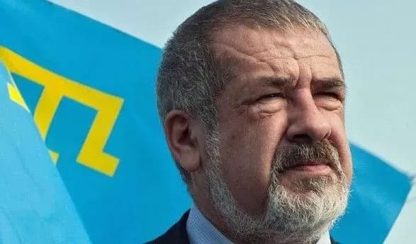 na-kordoni-z-aneksovanim-krimom-fsb-rf-zatrimalo-ta-dopitalo-krimskotatarskogo-pravozakhisnika-chubarov