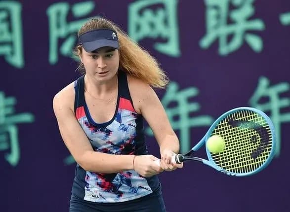 ukrayinska-tenisistka-viyshla-u-pivfinal-pidsumkovogo-mastersu-yunioriv