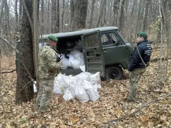 na-sumschini-kontrabandisti-namagalisya-zbuduvati-mist-iz-rosiyi-v-ukrayinu