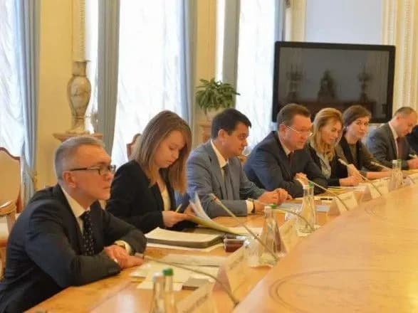 razumkov-teritorialna-tsilisnist-ye-spilnim-viklikom-derzhav-uchasnits-baltik-u-parye