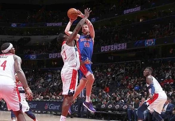 dva-triochkovikh-ne-vryatuvali-klub-mikhaylyuka-vid-porazki-v-nba