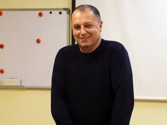 nastavnik-vernidub-ocholiv-biloruskiy-fk-shakhtar